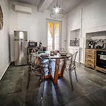 Anna Maria - Vieille Ville, Trip - By Tgb アジャクシオ